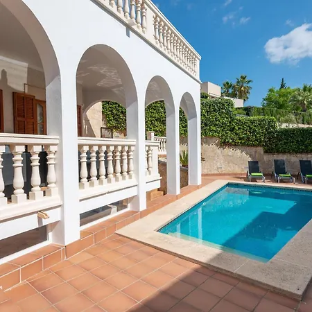 Teulera Villa *