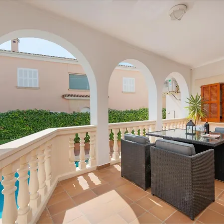 Teulera Villa *